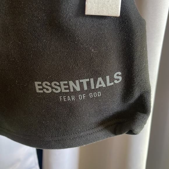 ESSENTIALS• Fear of God lounge/ track shorts• NWT - Picture 3 of 6